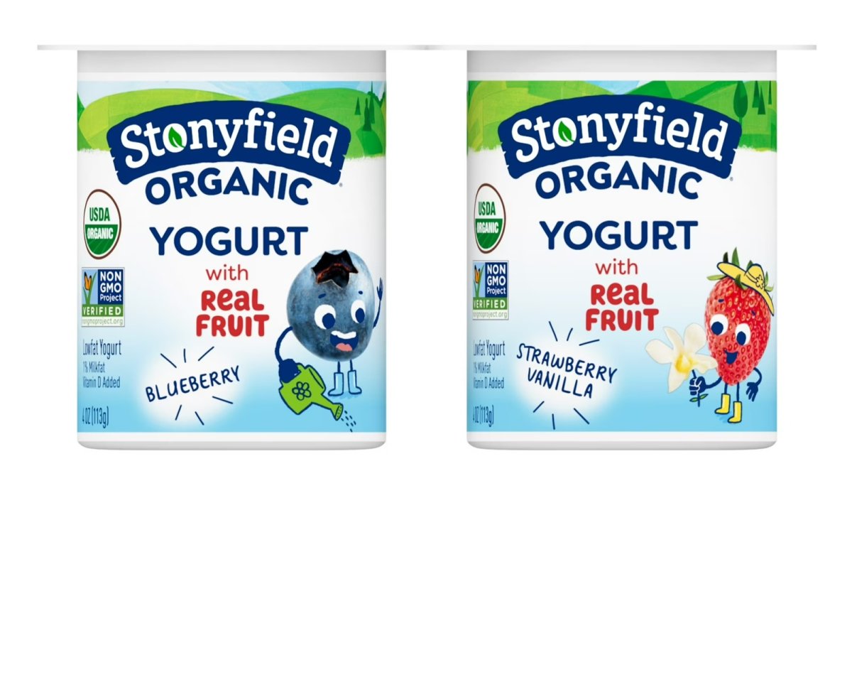 Stonyfield Variety Pack of Organic Low-Fat Kids Yogurt Cups, Vanilla Blueberry and Strawberry, 4 oz., 6 Count